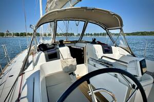 Polaris 37ft Jeanneau Yacht For Sale