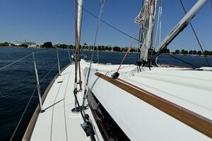 Polaris 37ft Jeanneau Yacht For Sale