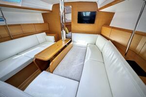 Polaris 37ft Jeanneau Yacht For Sale
