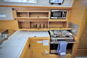 Polaris 37ft Jeanneau Yacht For Sale