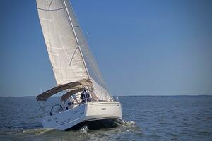 Polaris 37ft Jeanneau Yacht For Sale