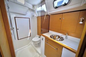 Polaris 37ft Jeanneau Yacht For Sale