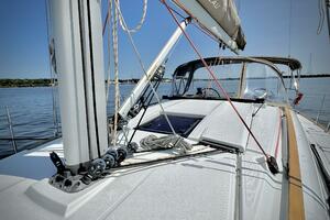 Polaris 37ft Jeanneau Yacht For Sale