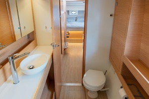 Endurance 40ft Nautitech Yacht For Sale