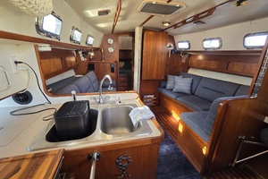 La Sirena 35ft Caliber Yacht For Sale