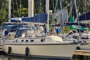 La Sirena 35ft Caliber Yacht For Sale
