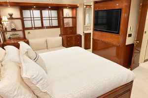 Bamboozled Again 80ft Lazzara Yachts Yacht For Sale