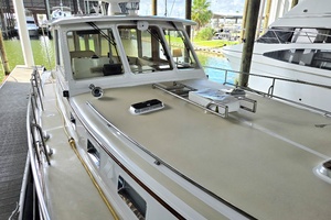 Bella Cosa 43ft Grand Banks Eastbay Yacht For Sale