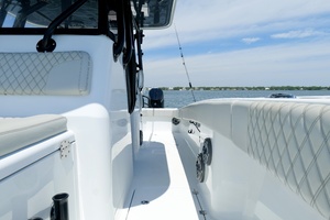 34ft Freeman Yacht For Sale