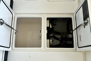 29ft SeaVee Yacht For Sale