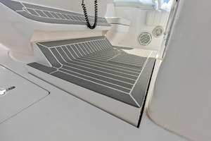 T T BURNIN DAYLIGHT 40ft Intrepid Yacht For Sale