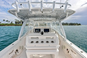 T T BURNIN DAYLIGHT 40ft Intrepid Yacht For Sale