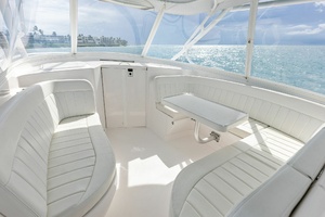 T T BURNIN DAYLIGHT 40ft Intrepid Yacht For Sale