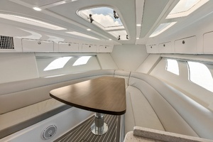 T T BURNIN DAYLIGHT 40ft Intrepid Yacht For Sale