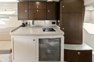 T T BURNIN DAYLIGHT 40ft Intrepid Yacht For Sale