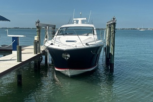 37ft Pursuit Yacht For Sale