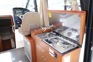 29ft Jeanneau Yacht For Sale