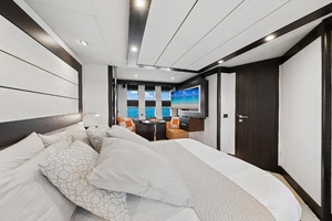 UNICO 86ft Azimut Yacht For Sale
