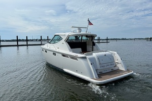 DAYS LIKE THESE 35ft Tiara Yachts Yacht For Sale