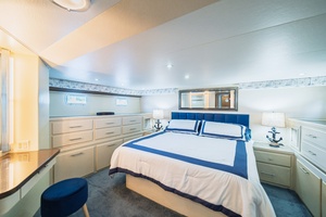 About Time 70ft Hatteras Yacht For Sale