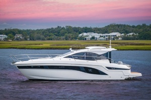43FT (13.21M) BAVARIA Worth Avenue Yachts