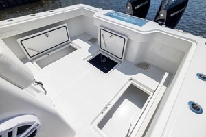 33ft Front Runner Yacht For Sale