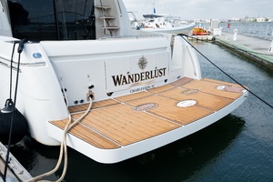 56ft Carver Yacht For Sale