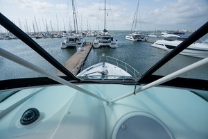 56ft Carver Yacht For Sale