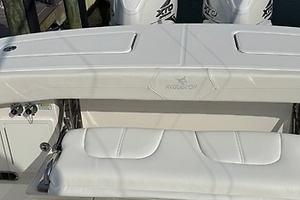 Hooked 31ft Regulator Yacht For Sale