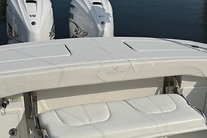 Hooked 31ft Regulator Yacht For Sale