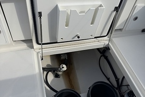 Hooked 31ft Regulator Yacht For Sale
