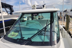 35ft Jeanneau Yacht For Sale