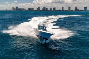 Bull Run 53ft HCB Yacht For Sale