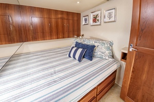 Nauti Rascal 53ft Ocean Yachts Yacht For Sale