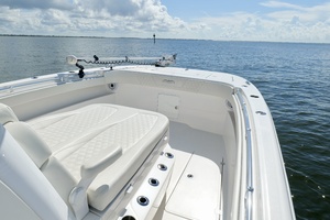 33FT (10.34M) INVINCIBLE