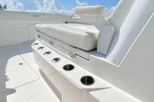 33FT (10.34M) INVINCIBLE