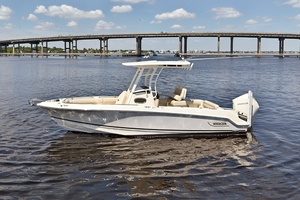 23' Boston Whaler 2022