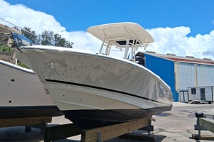 23ft Boston Whaler Yacht For Sale