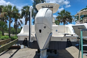 23ft Boston Whaler Yacht For Sale