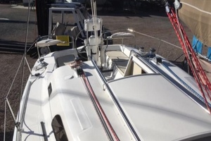 27ft Hunter Yacht For Sale