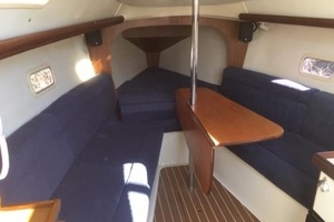 27ft Hunter Yacht For Sale