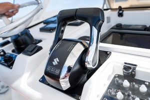 Mac  amp  Seas 36ft Intrepid Yacht For Sale