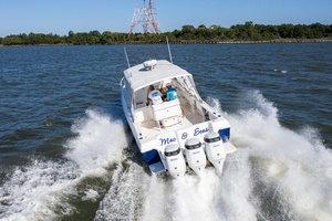 Mac  amp  Seas 36ft Intrepid Yacht For Sale