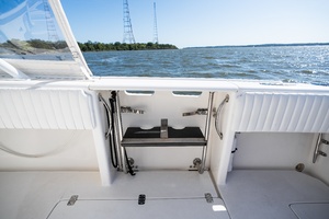 Mac  amp  Seas 36ft Intrepid Yacht For Sale