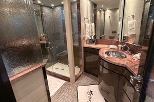 Master Suite 10