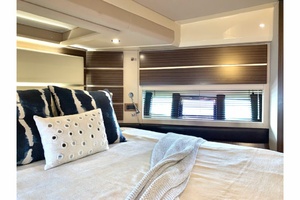 60FT (18.29M) AZIMUT