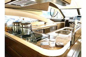 60FT (18.29M) AZIMUT