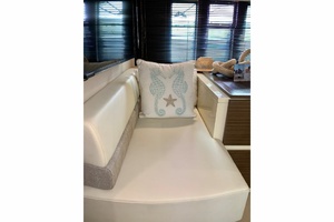 60FT (18.29M) AZIMUT
