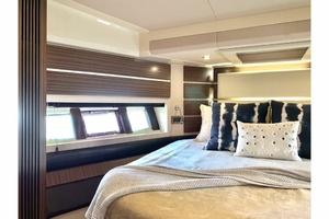 60FT (18.29M) AZIMUT