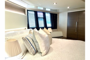 60FT (18.29M) AZIMUT